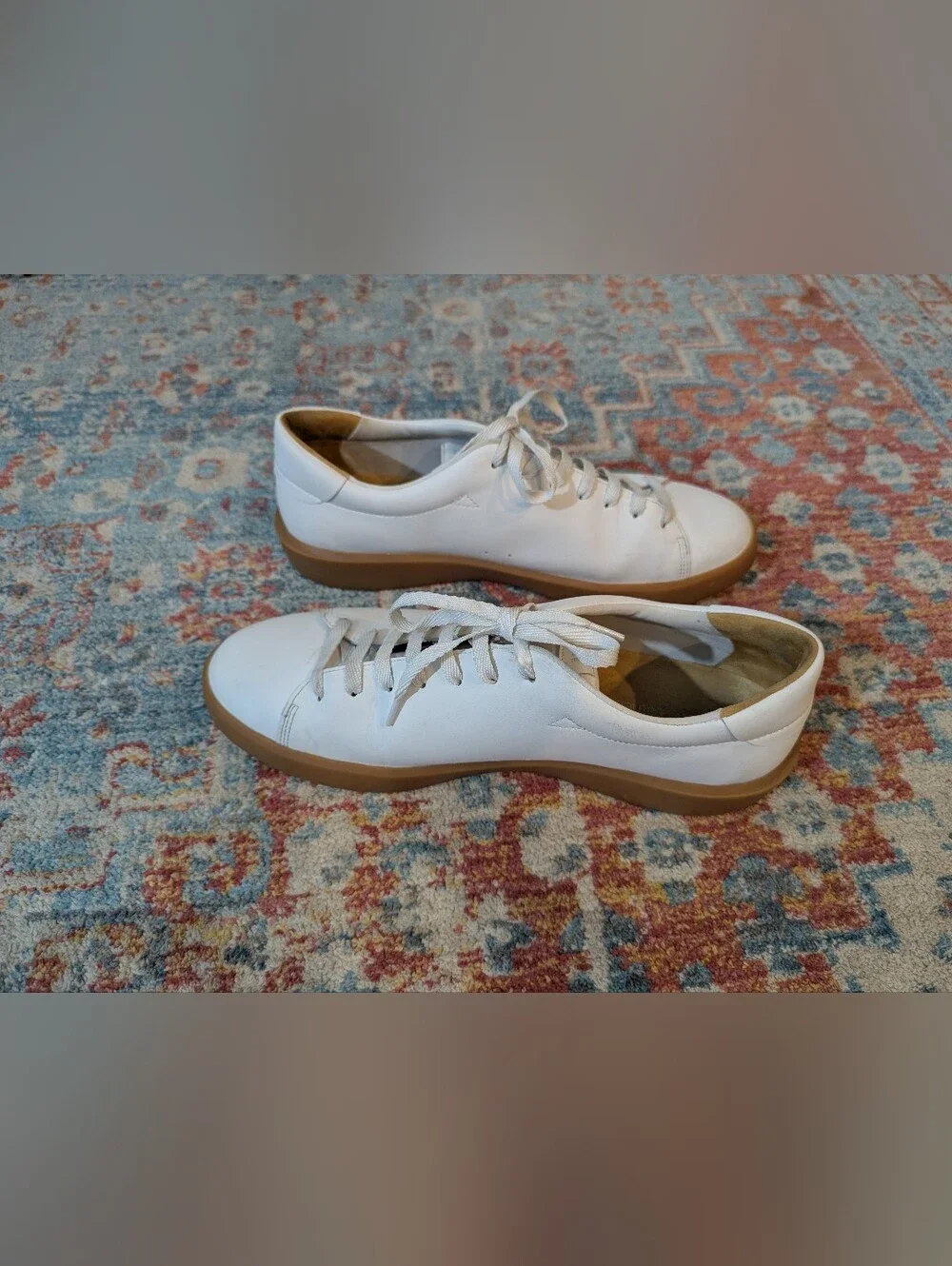 Everlane The ReLeather Tennis Shoe Size Men's 12 Women's 14 White / Gum Sole